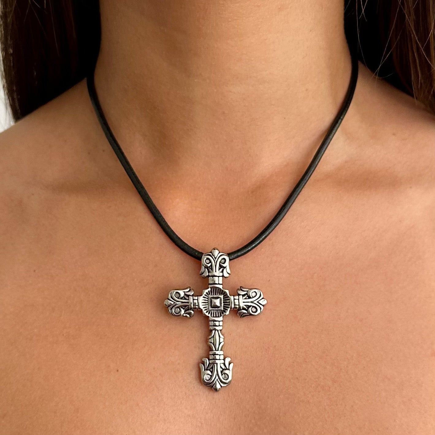 OLIVIA CROSS NECKLACE