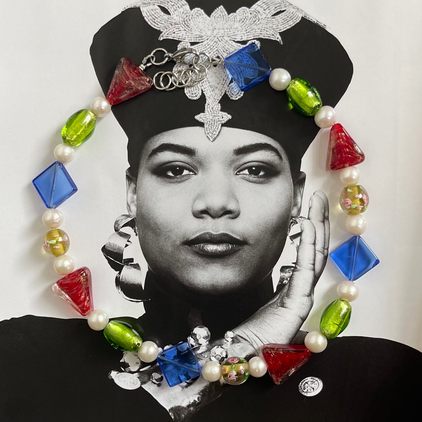 MULTI COLOR GLASS & PEARL NECKLACE