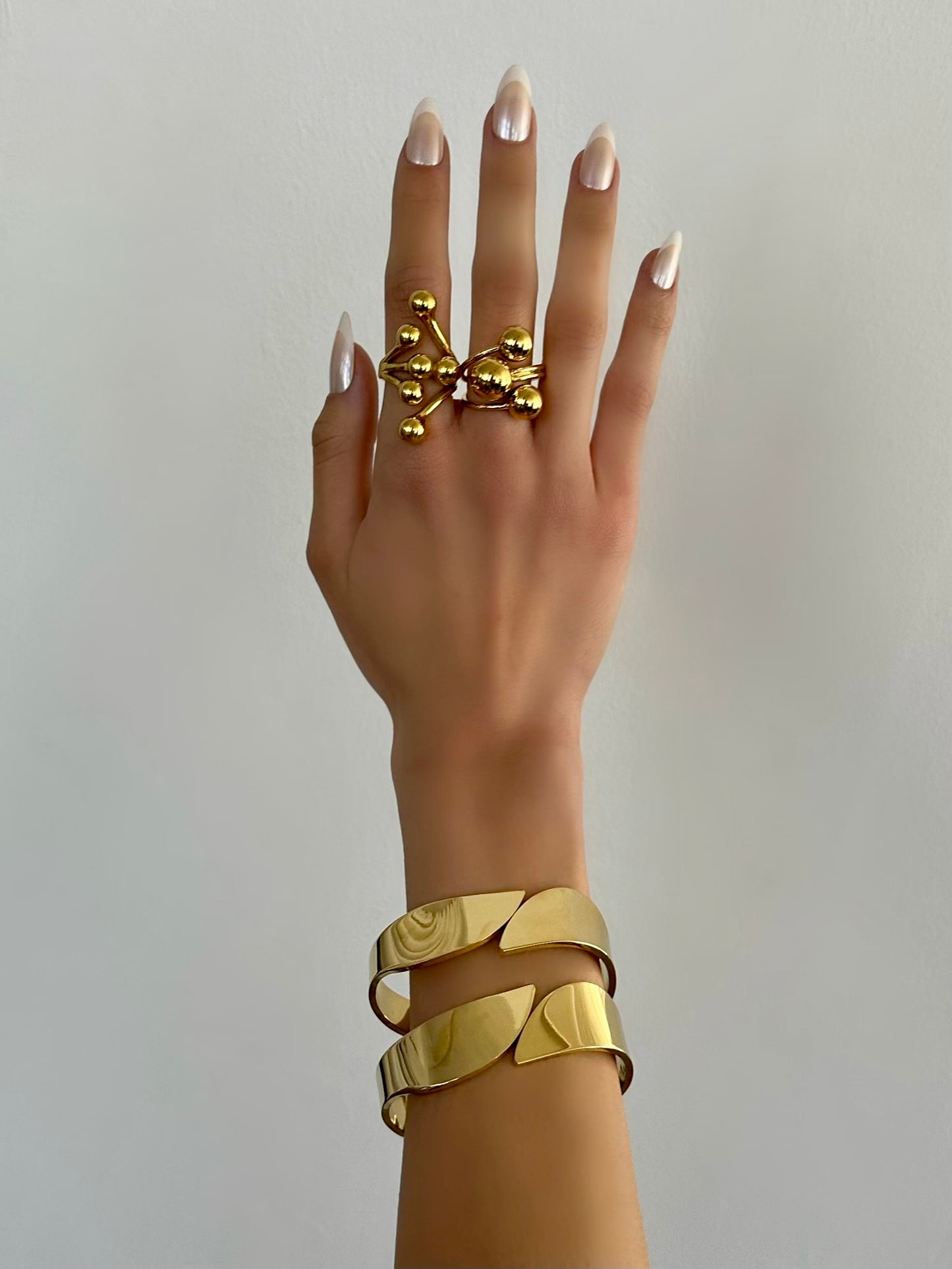 OPEN UP CUFF